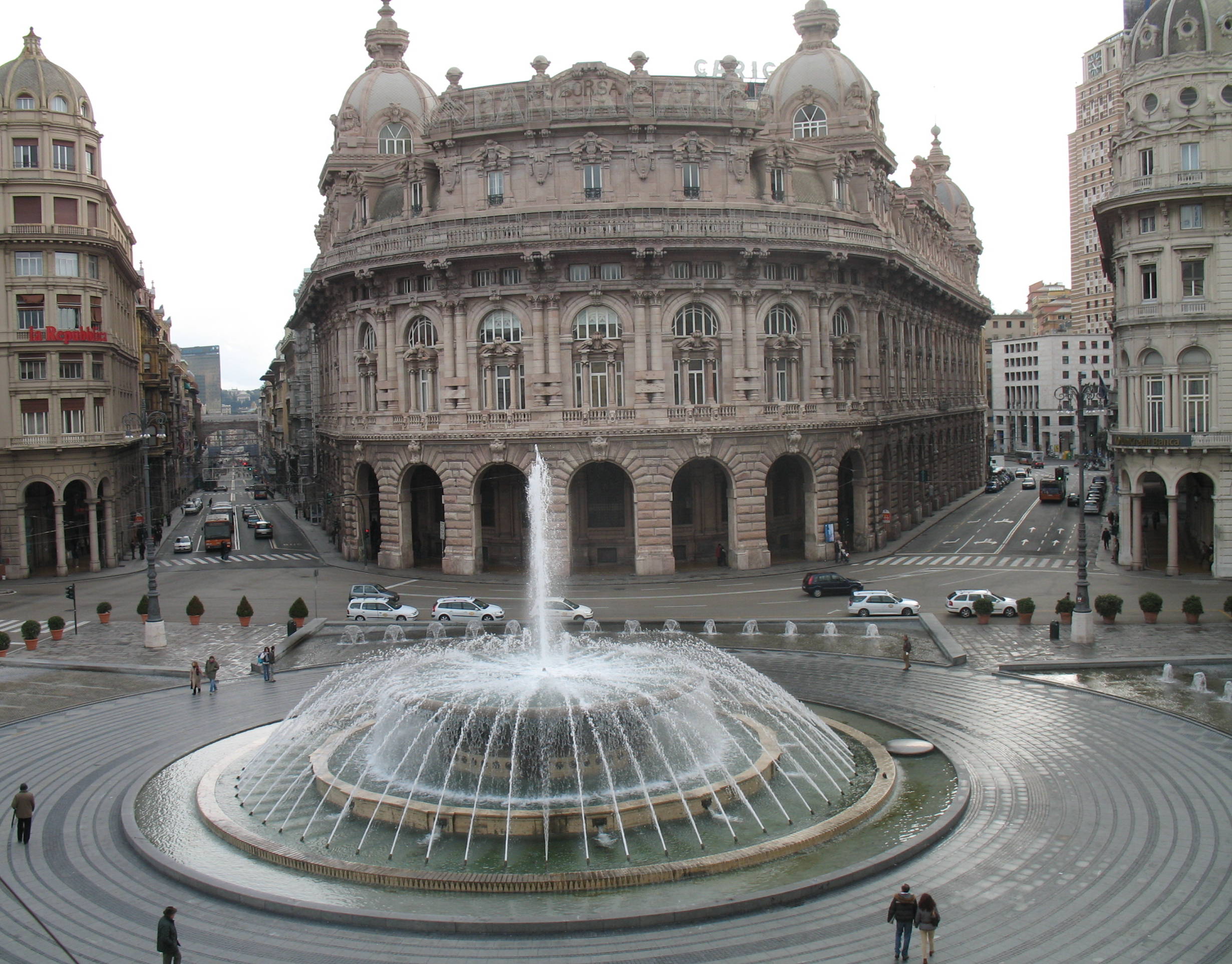 Piazza De Ferrari Genova